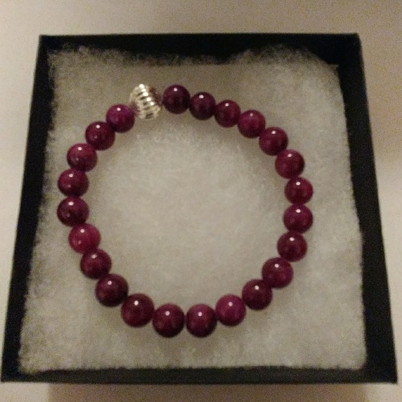 Violet Mountain Jade Stone Bracelet - Picture 4 of 8